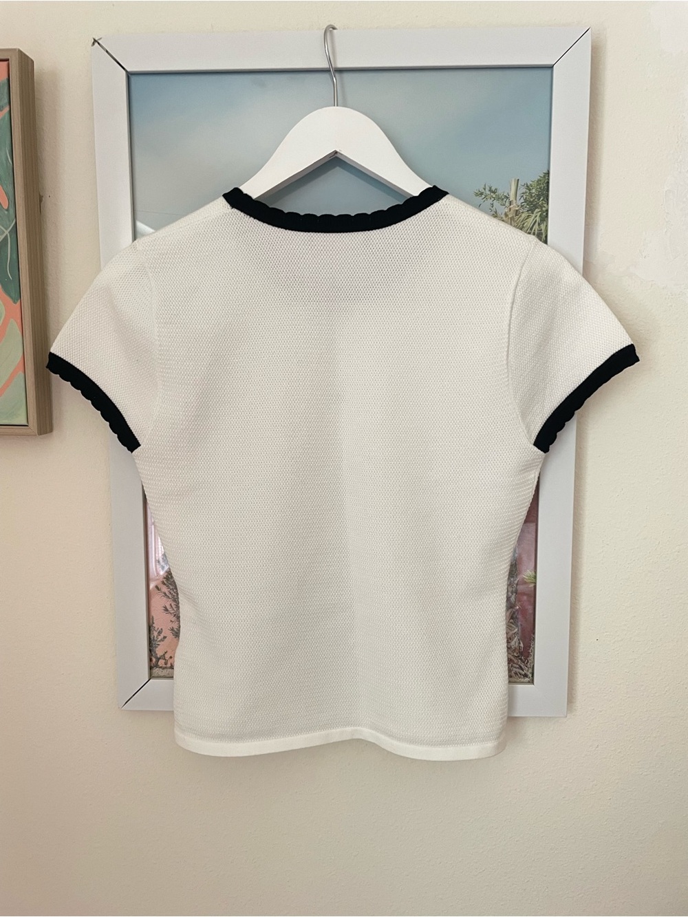 White Fox Boutique WF Embroidered Scalloped Trim Short Sleeve Knit Tee Top - Picture 3 of 3
